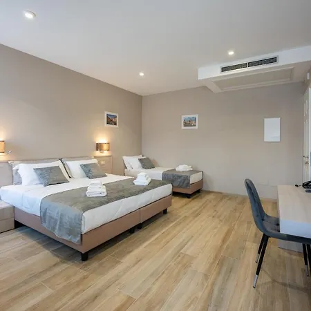 Carducci 3* Comacchio