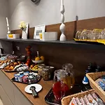 Nocleg ze śniadaniem Carducci 4*