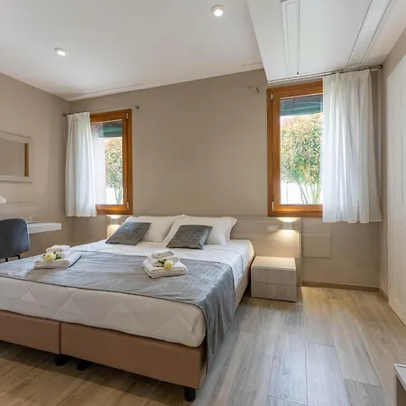 Carducci 4*