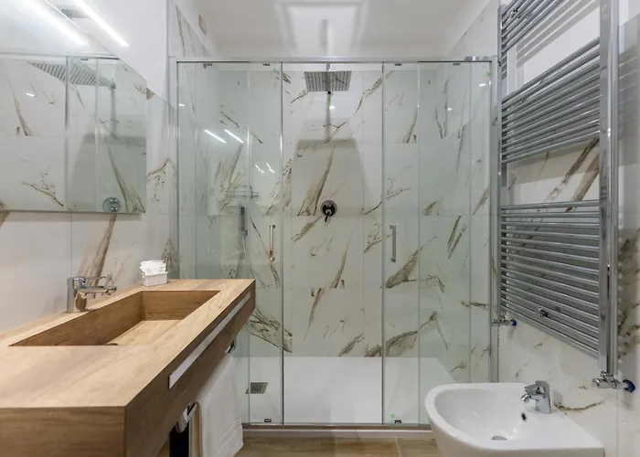 ベッド・アンド・ブレックファスト Carducci コマッキオ