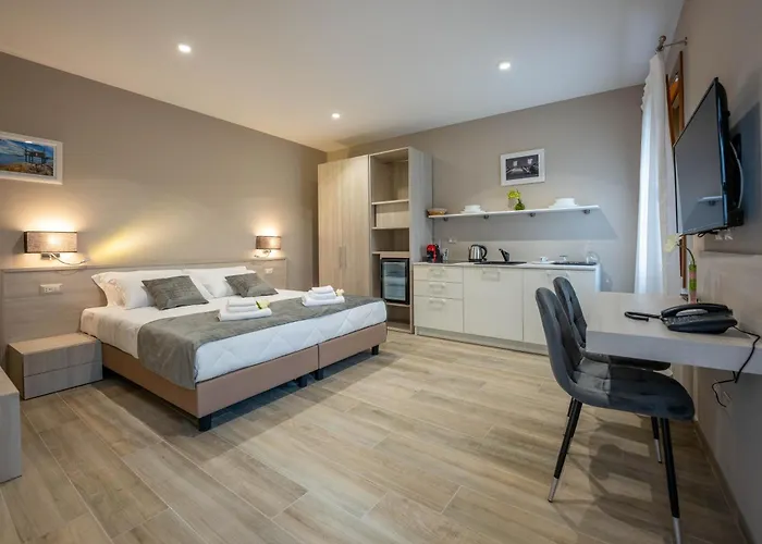 Carducci Bed & Breakfast 4*